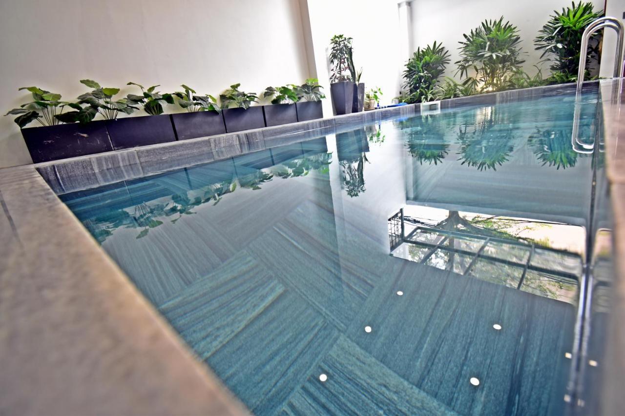 Brian Villa 4 Bedrooms-My Khe Beach Дананг Екстер'єр фото